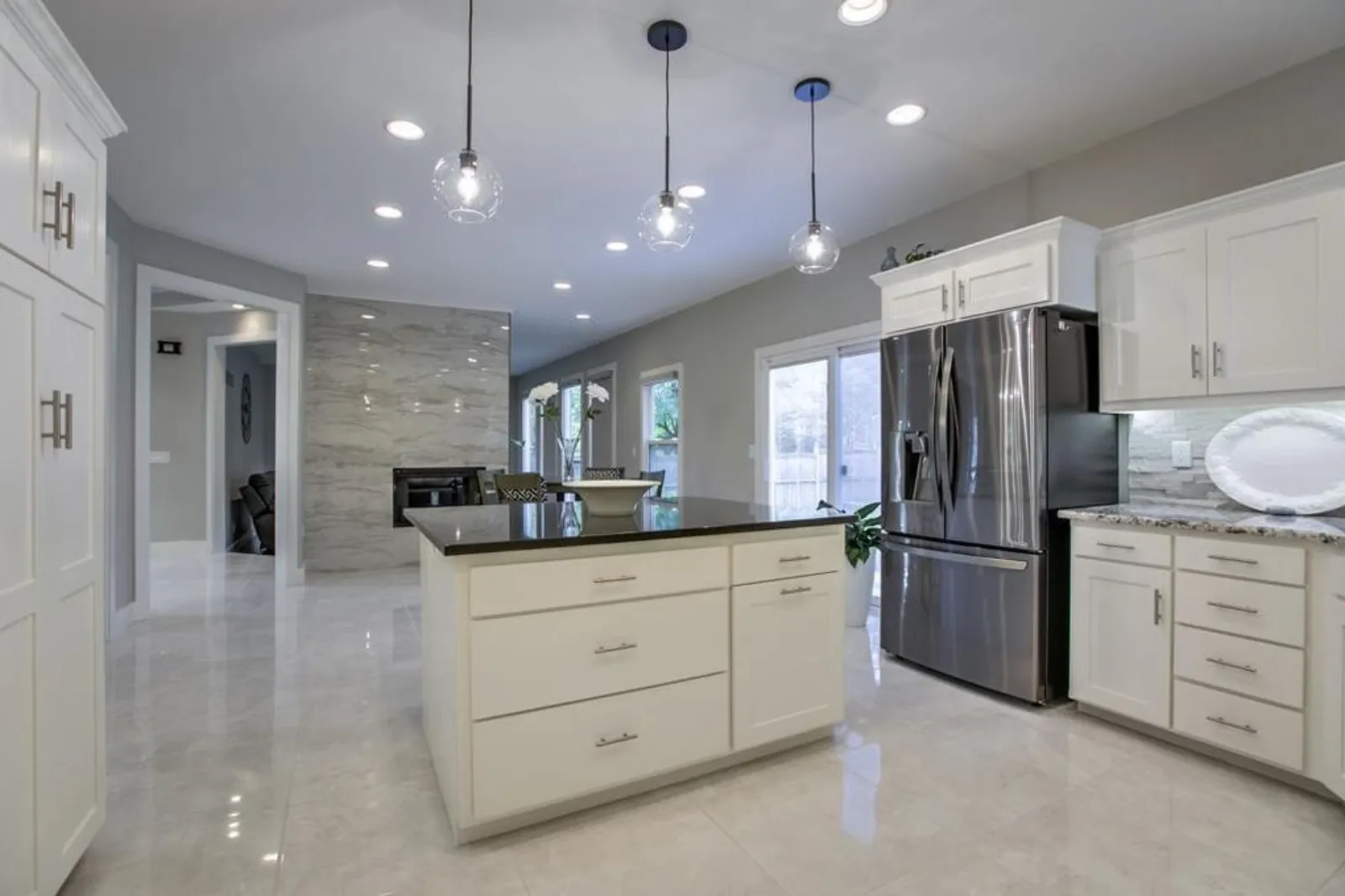 Kitchen to Fireplace